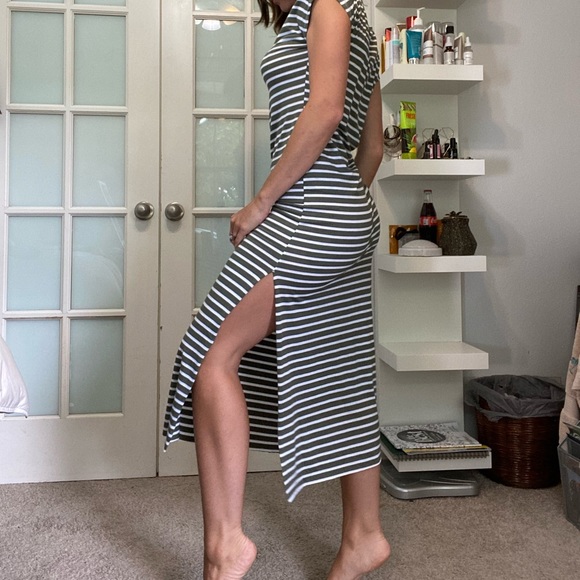 Olive Green made in Italy Midi Dress - Picture 6 of 7